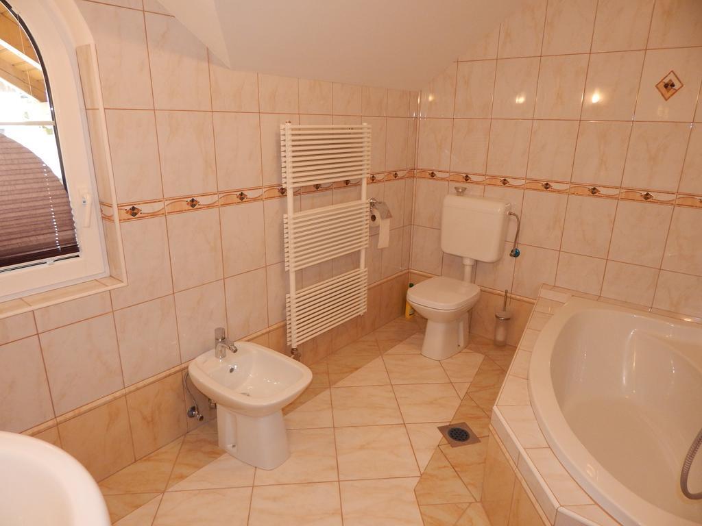 Rooms Ambrozic Μπλεντ Δωμάτιο φωτογραφία